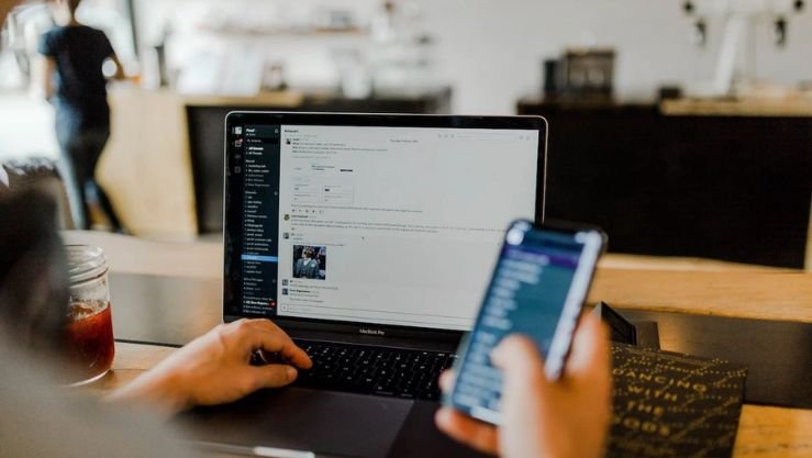 What are the 7 steps in creating a website?