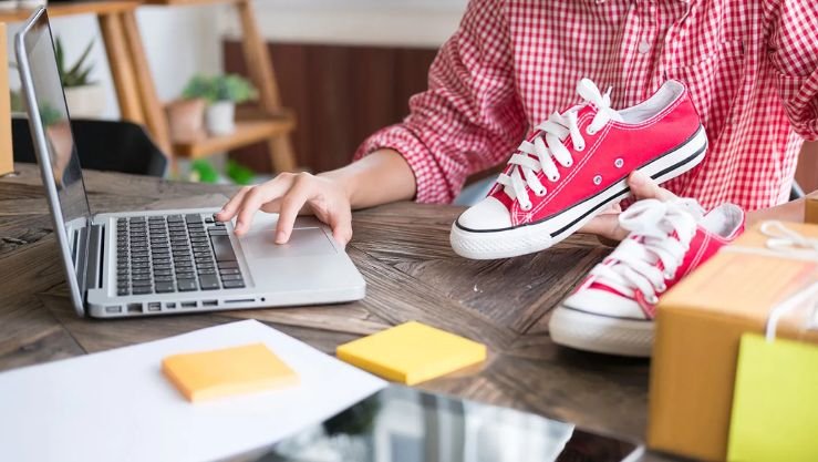 sell courses and digital downloads for free